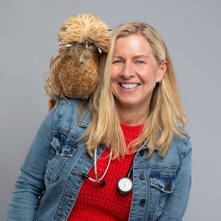 Dr Magnuson 2025 Dr Melissa Magnuson with chicken